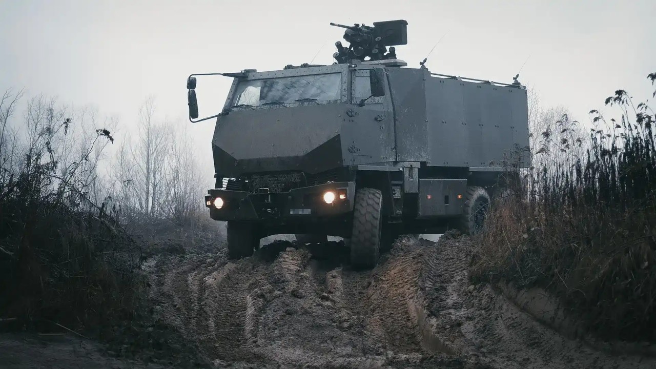 DURO IIIP Swiss 6x6 Mine-Resistant Ambush Protected (MRAP) (A)